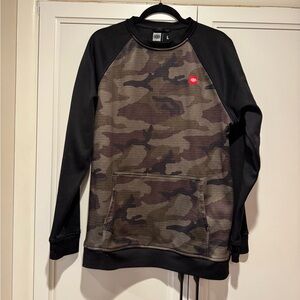 686 Camouflage Pullover with Pocket Detail